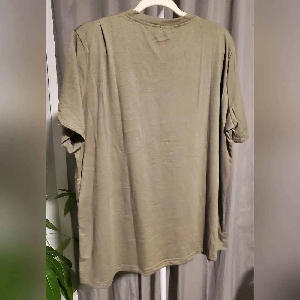 Motherhood Walk In The Park Tee - Picture 4 of 7